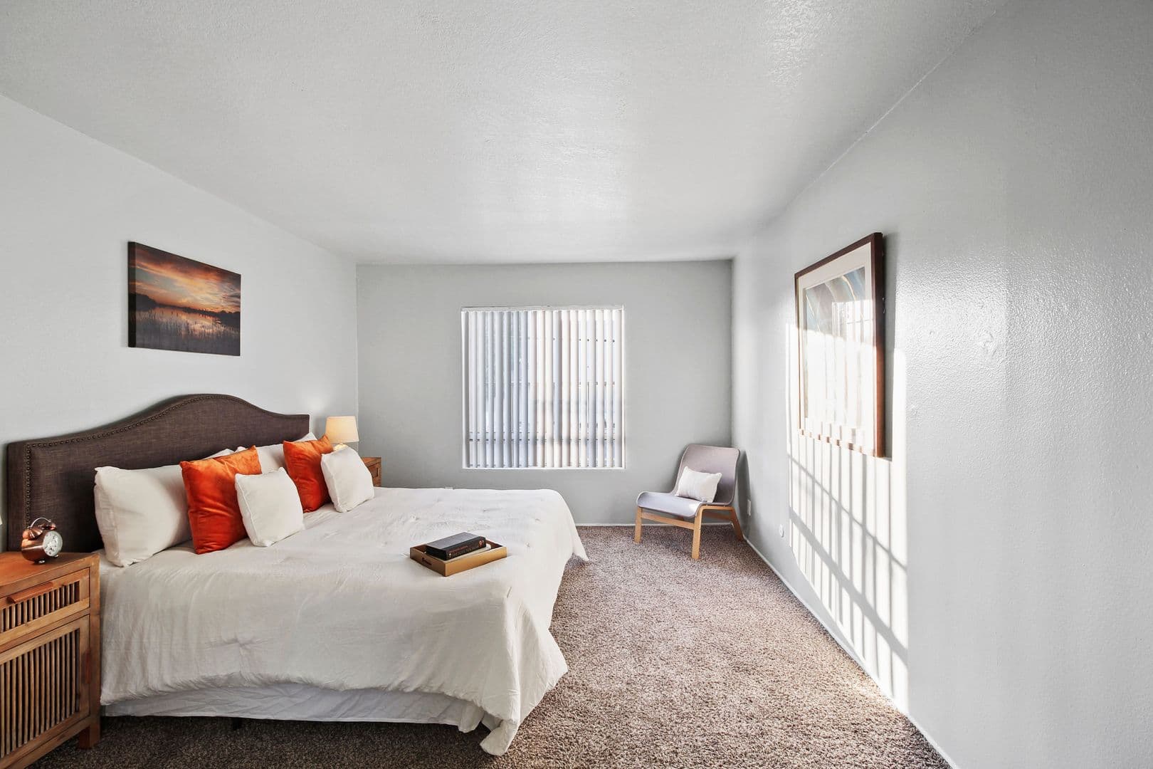Villa Marseilles Apartments 17 of 43
