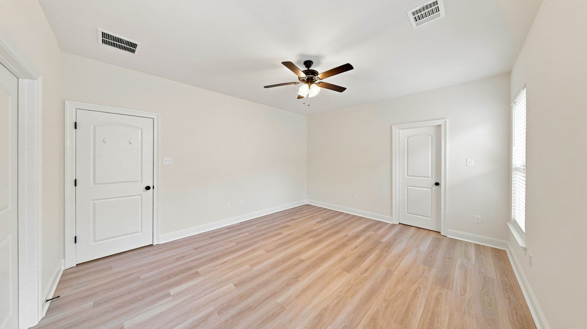 7211 Kenilworth Crossing Avenue - CONSIGNMENT 15 of 22