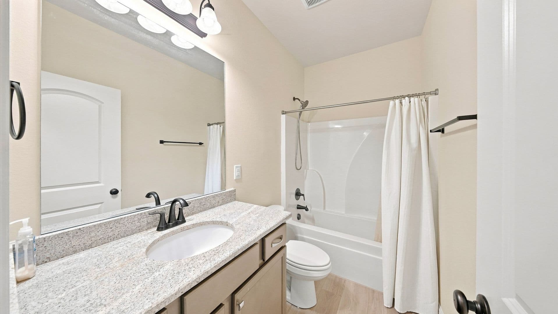 7211 Kenilworth Crossing Avenue - CONSIGNMENT 18 of 22