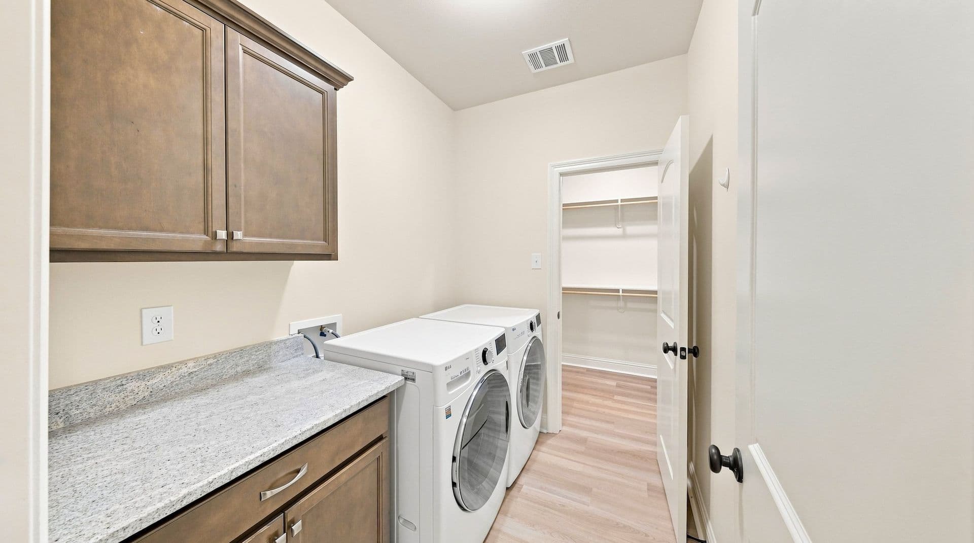 7211 Kenilworth Crossing Avenue - CONSIGNMENT 12 of 22
