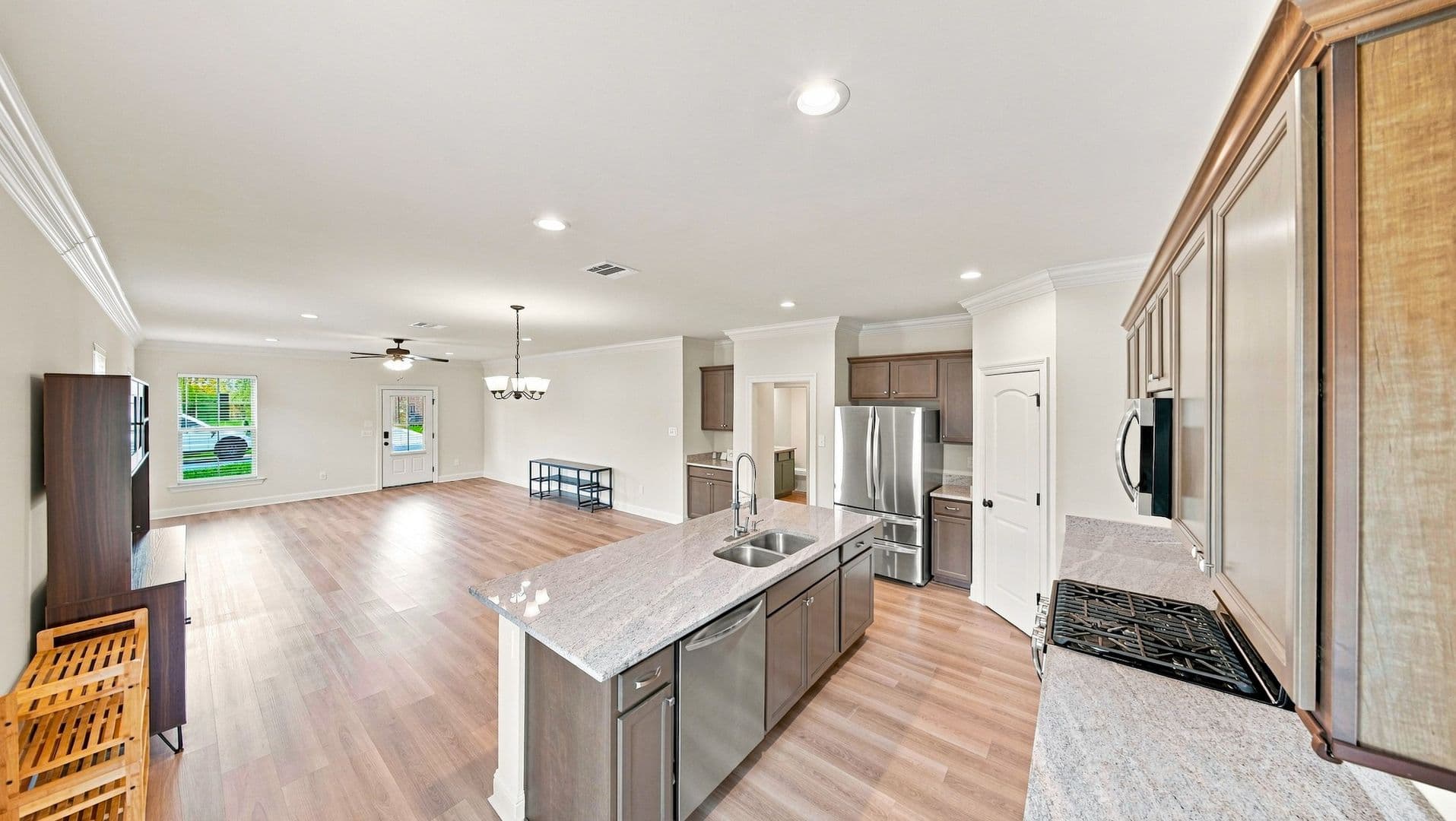 7211 Kenilworth Crossing Avenue - CONSIGNMENT 4 of 22