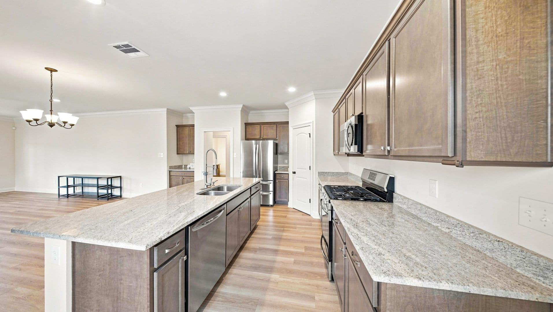 7211 Kenilworth Crossing Avenue - CONSIGNMENT 3 of 22
