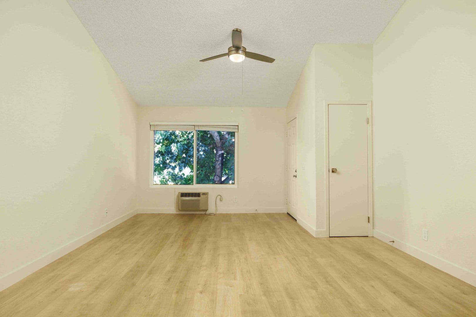 Creekside Village Apartments 2 of 17