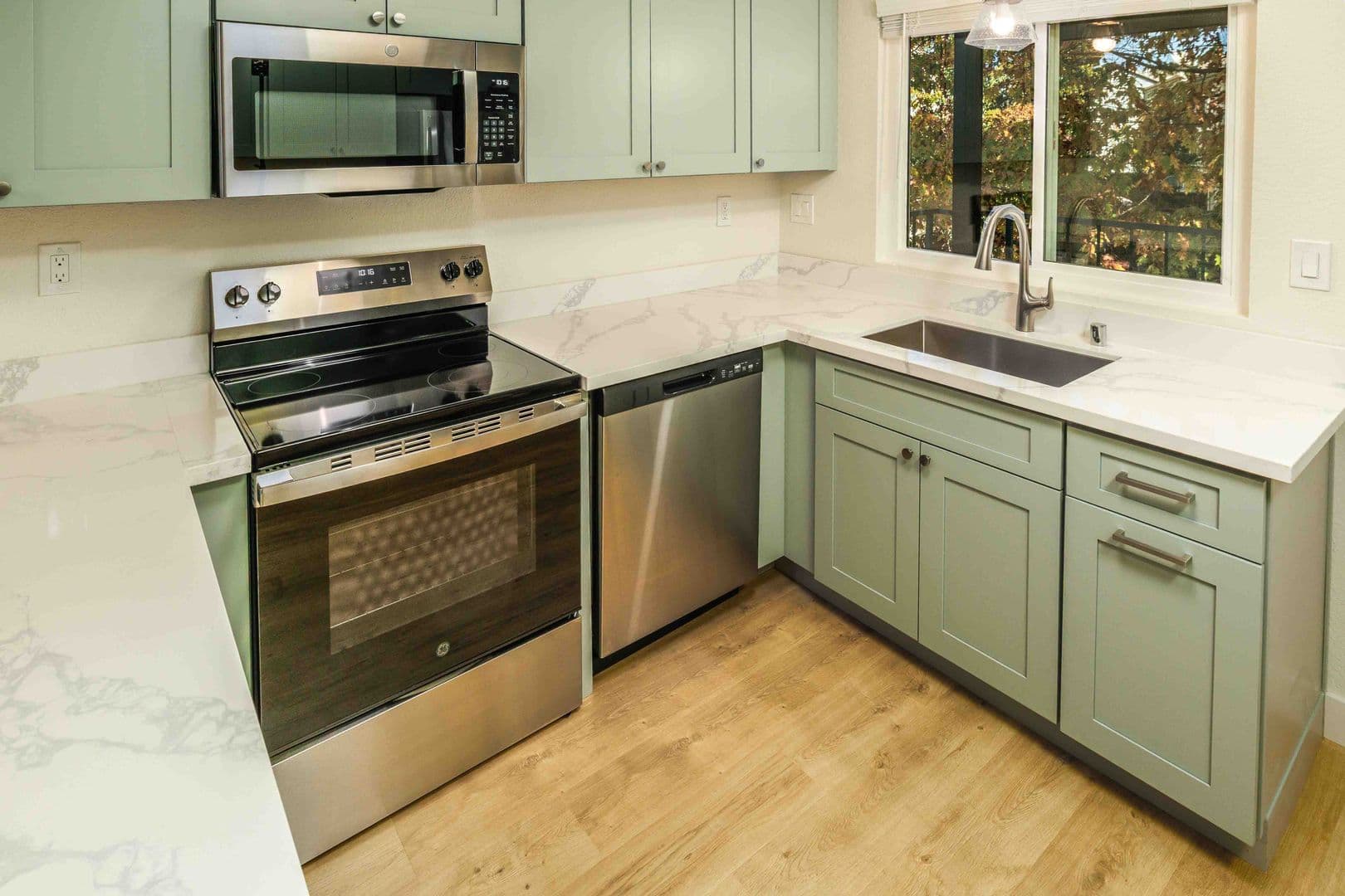 Creekside Village Apartments 5 of 17