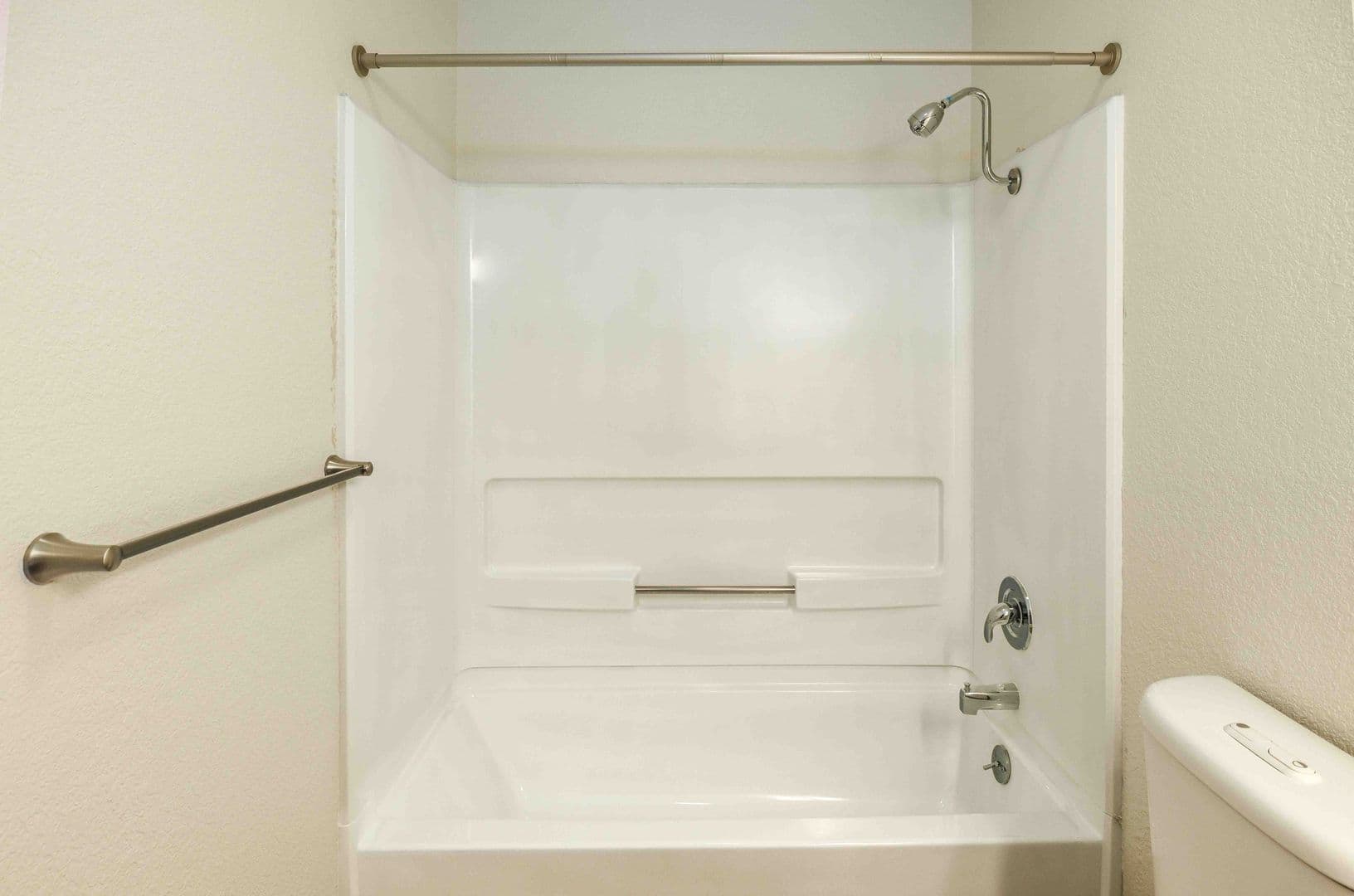 Creekside Village Apartments 13 of 17