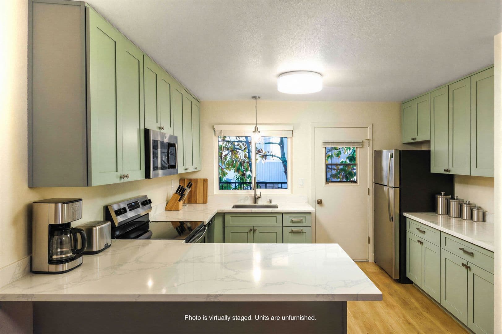 Creekside Village Apartments 3 of 17