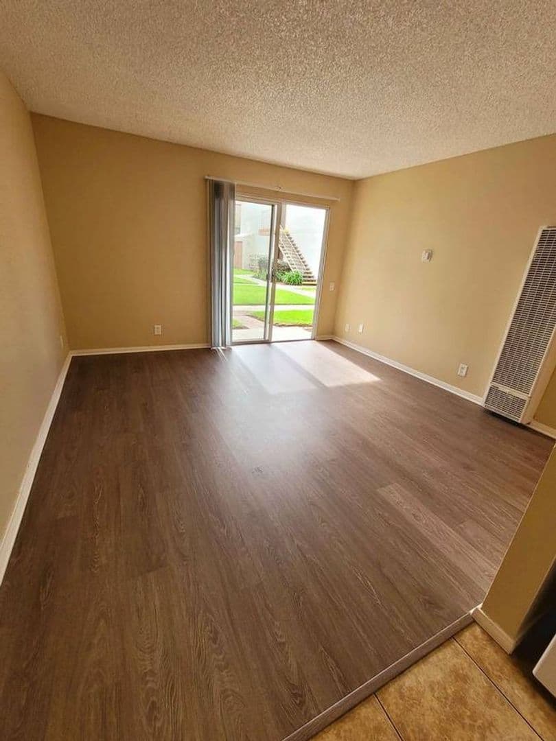 Burkhart Apartments 7 of 20