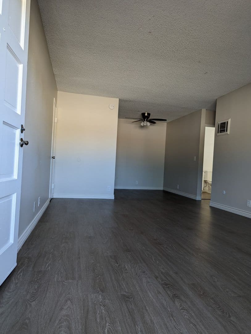 Cordova Apartment 4 of 6