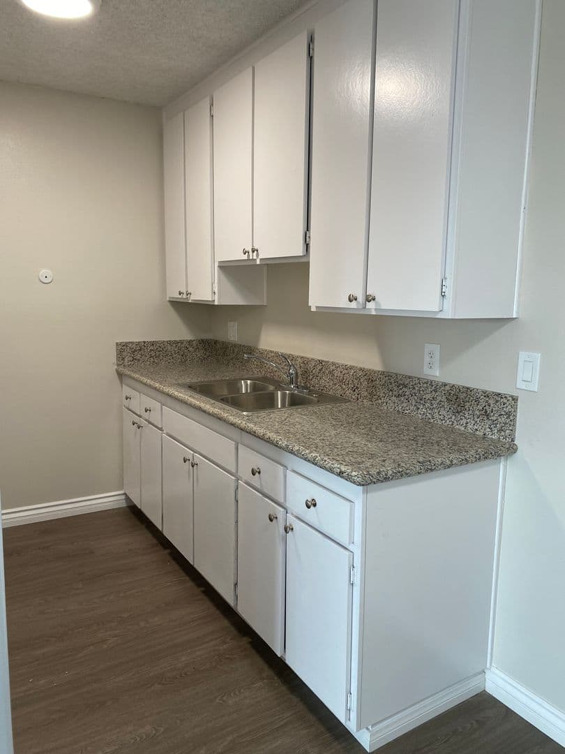 Cordova Apartment 1 of 6