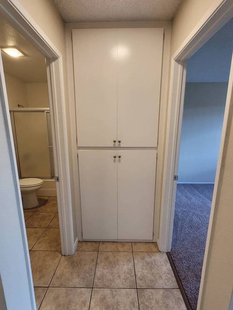 Burkhart Apartments 4 of 18