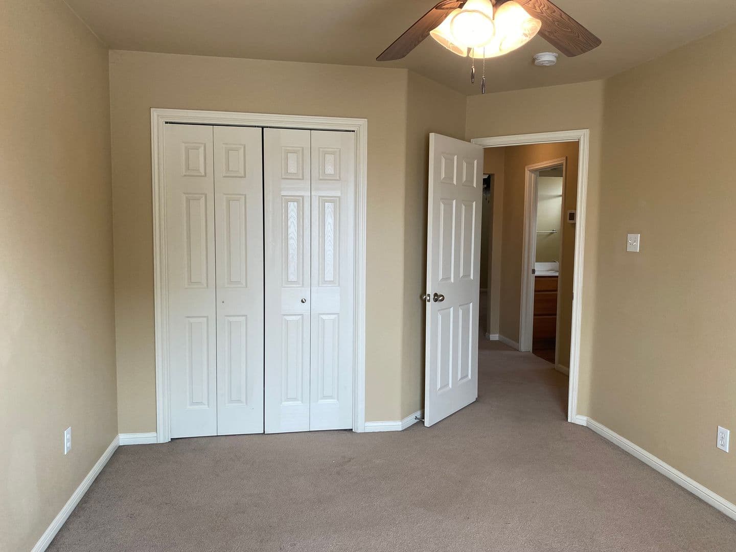7707 Bridgepointe Dr 20 of 24