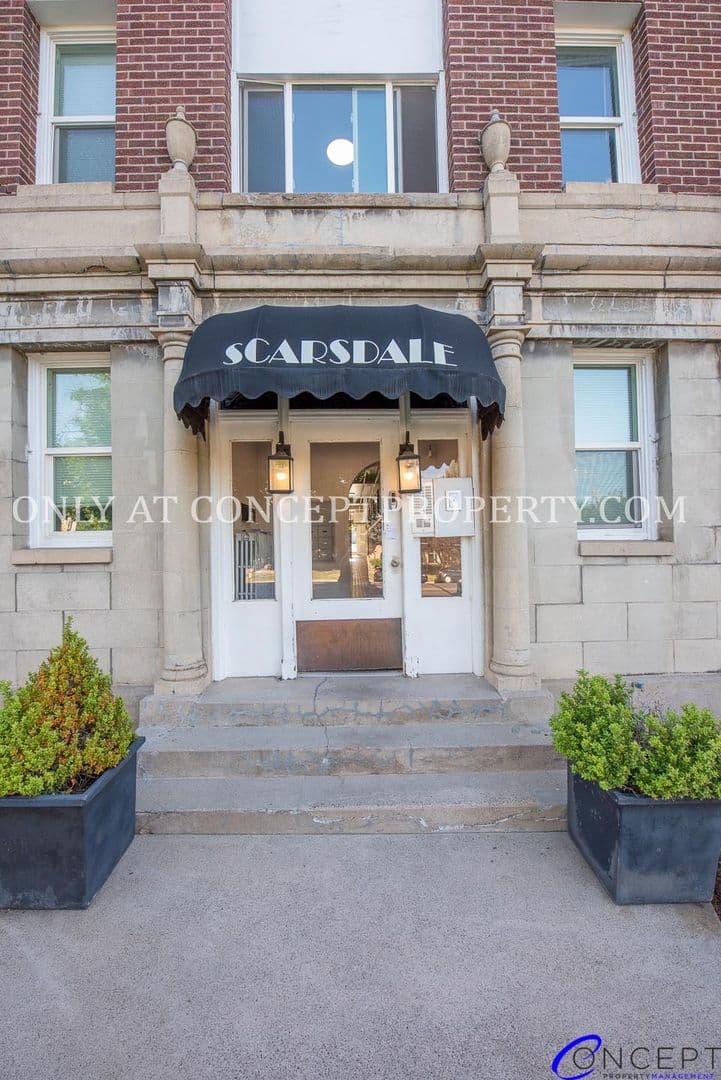 Scarsdale 29 of 32