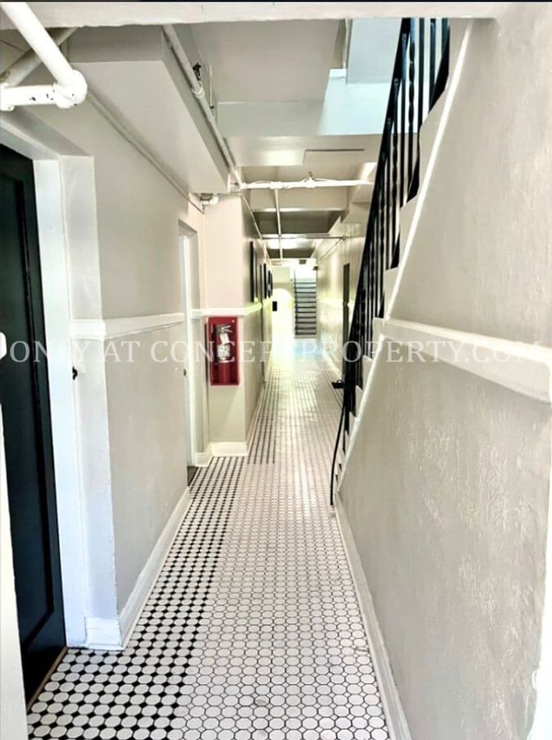 Scarsdale 27 of 30