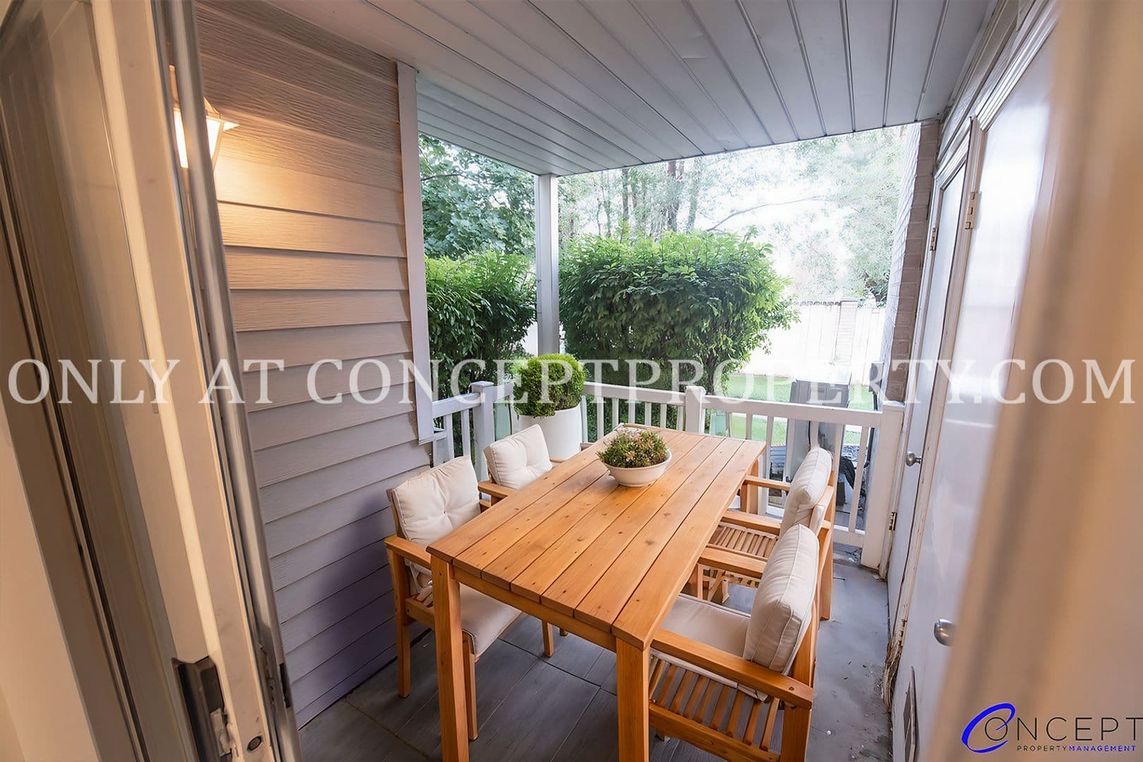 Bentwood 5 of 37