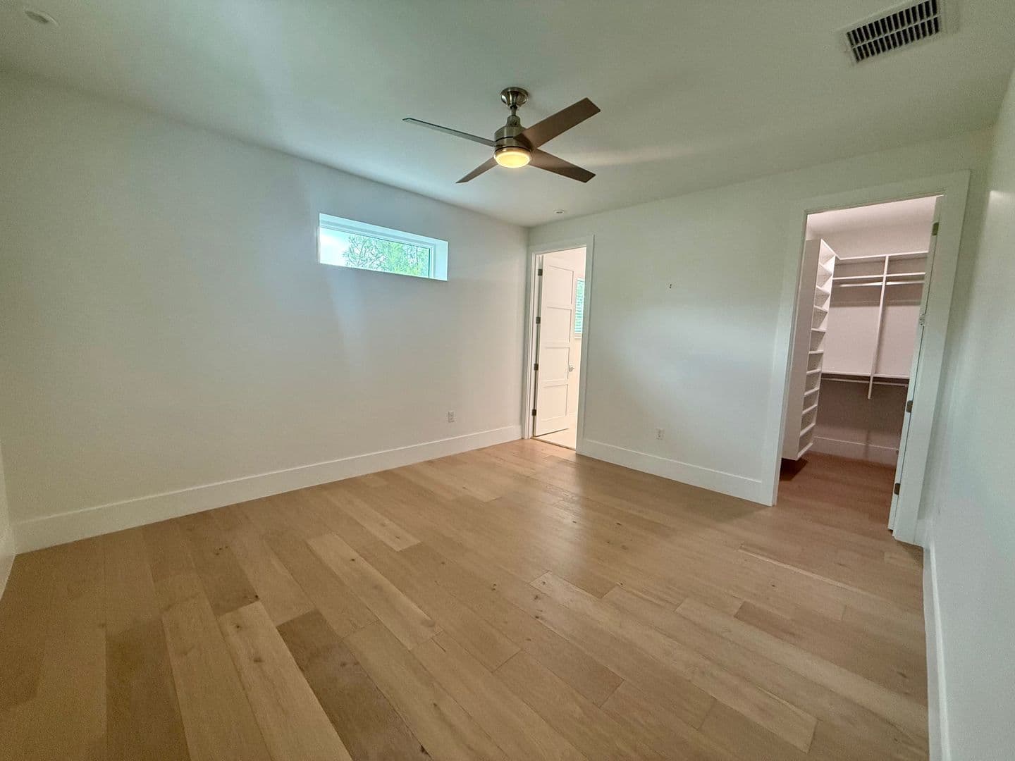 3319 S Osprey Avenue 28 of 37