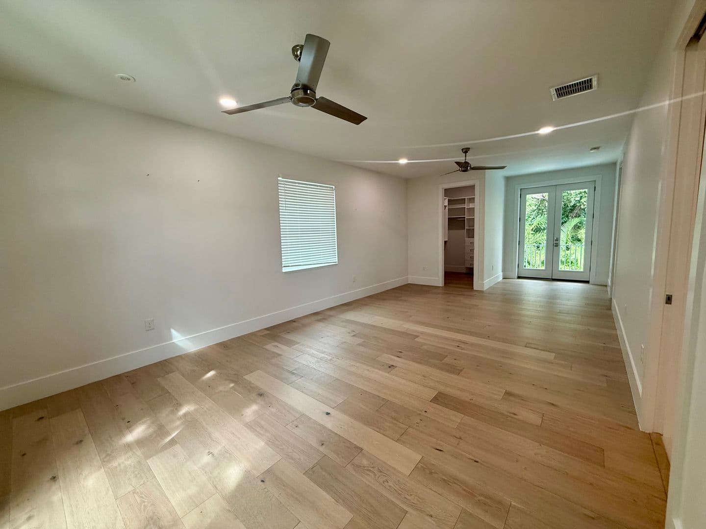 3319 S Osprey Avenue 21 of 37