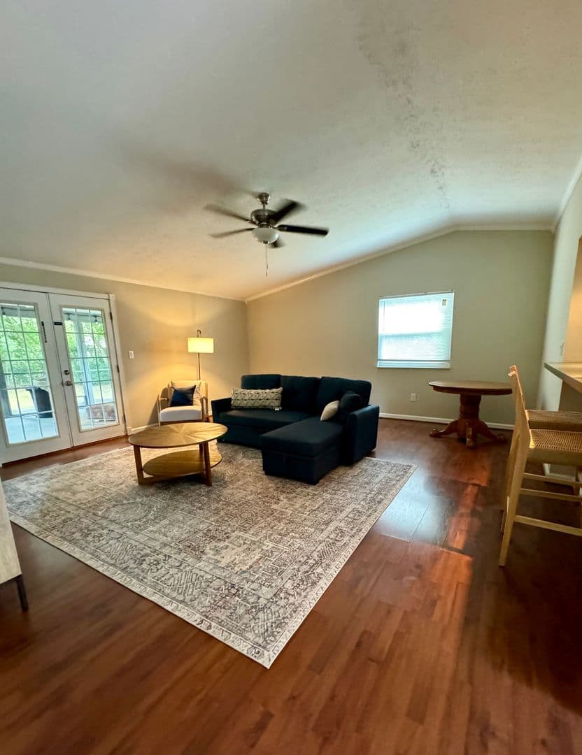 501 Ashwood Drive 6 of 52