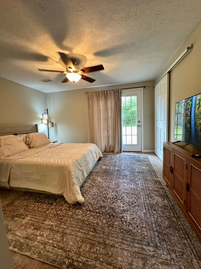 501 Ashwood Drive 8 of 52