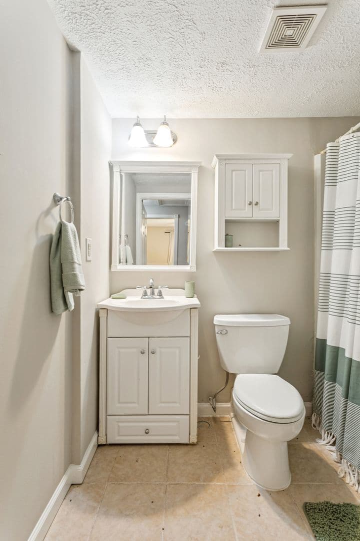 501 Ashwood Drive 31 of 52