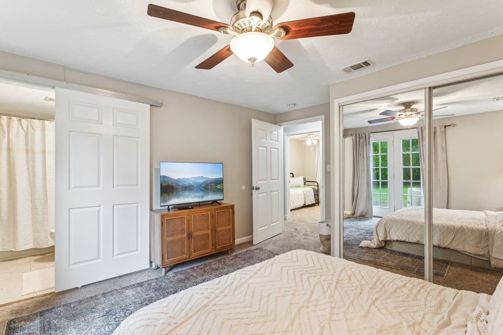 501 Ashwood Drive 35 of 52