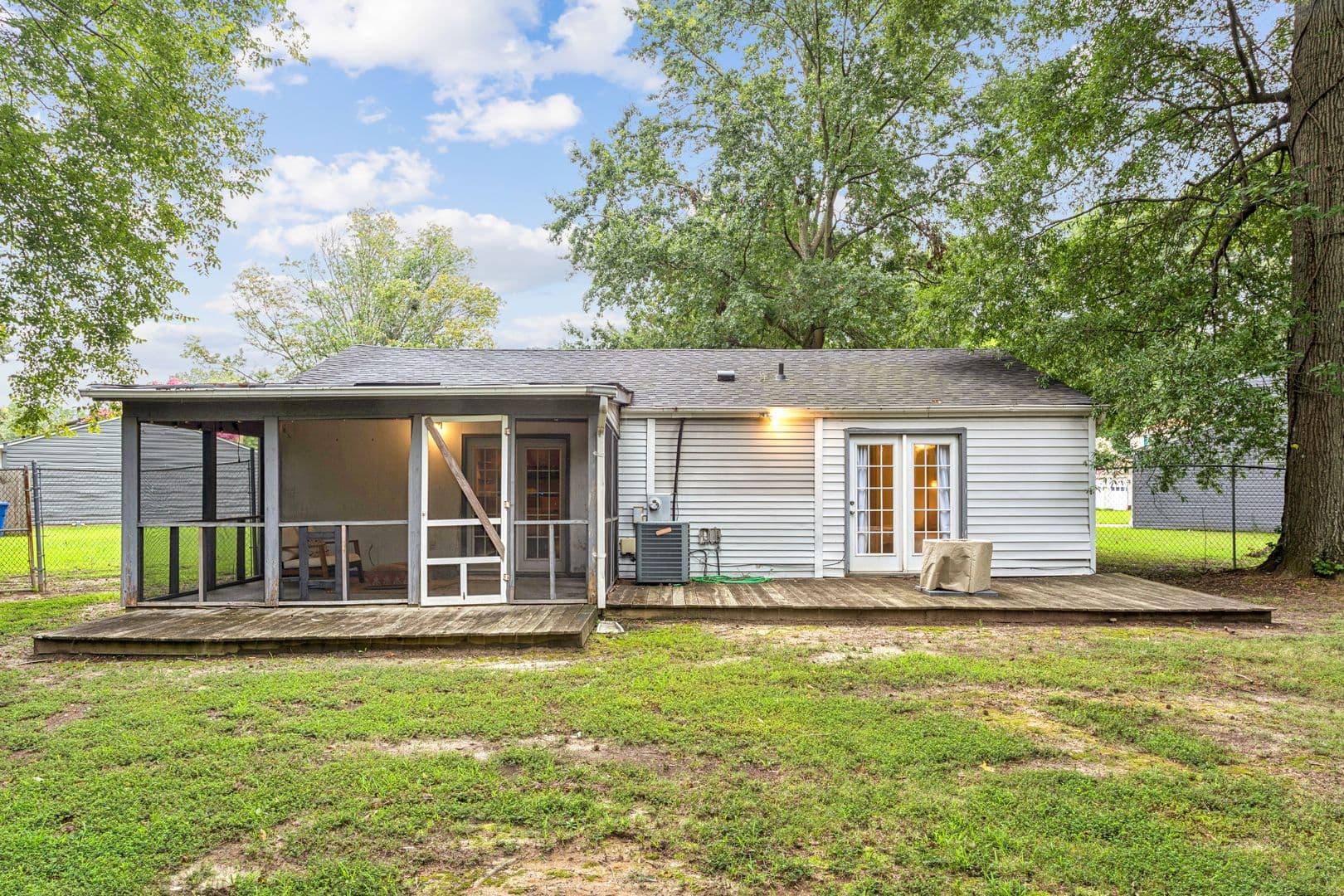 501 Ashwood Drive 51 of 52