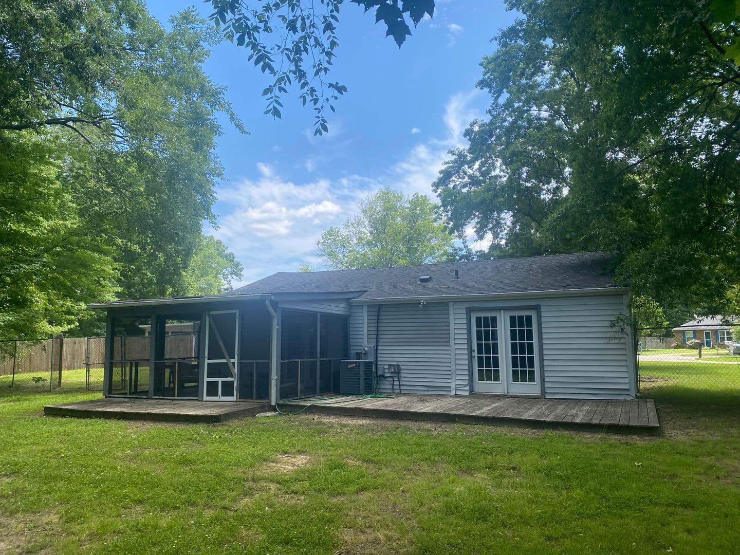 501 Ashwood Drive 3 of 52