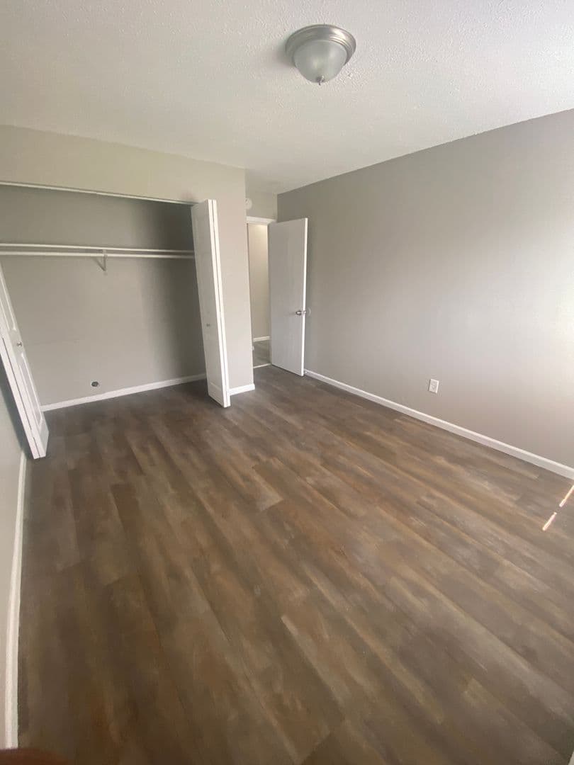 Gervais Lake Apartments 4 of 4