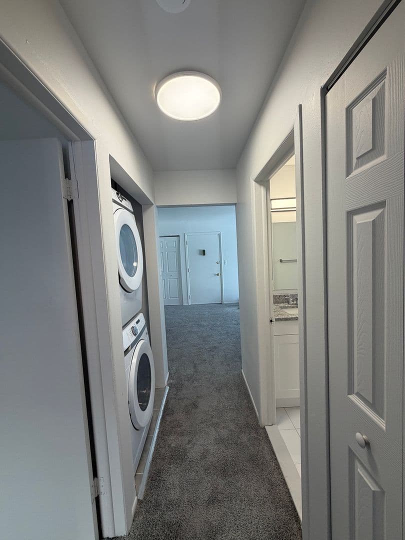 Princeton Square Apartments 13 of 14
