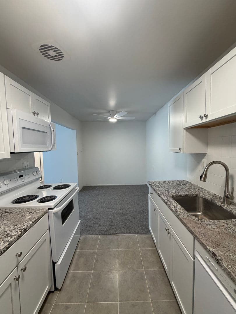 Princeton Square Apartments 3 of 14