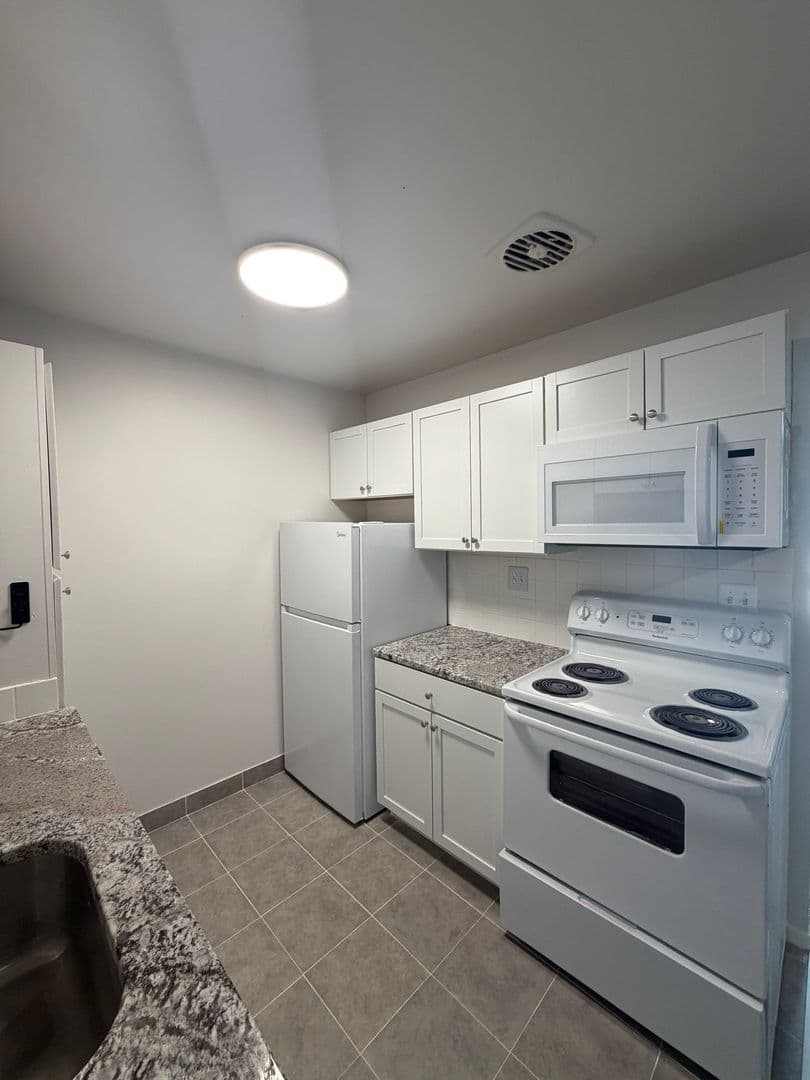 Princeton Square Apartments 6 of 14