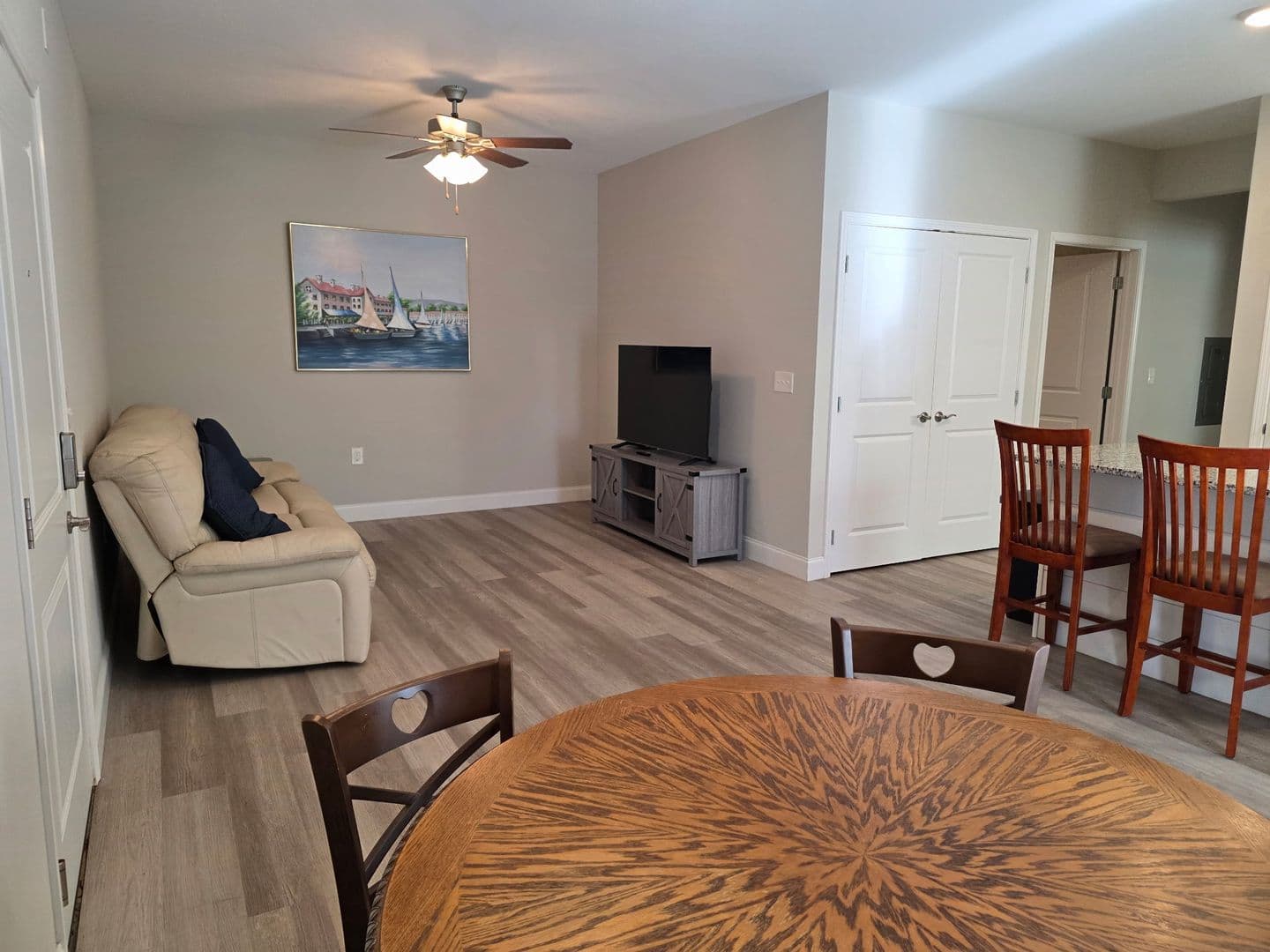 2212 Hickory Street 9 of 10