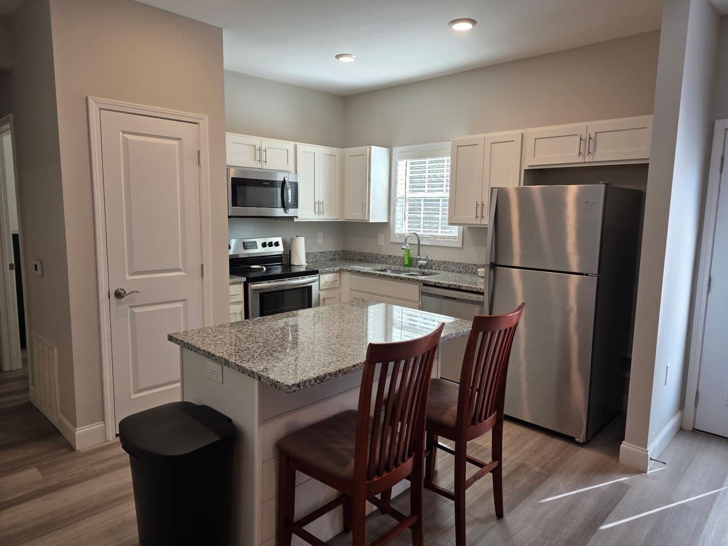 2212 Hickory Street 1 of 10