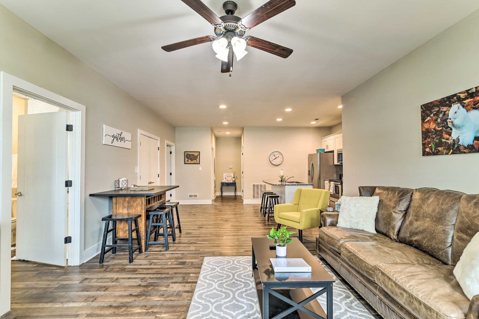 1117 GREENWOOD ALLEY 1 of 18