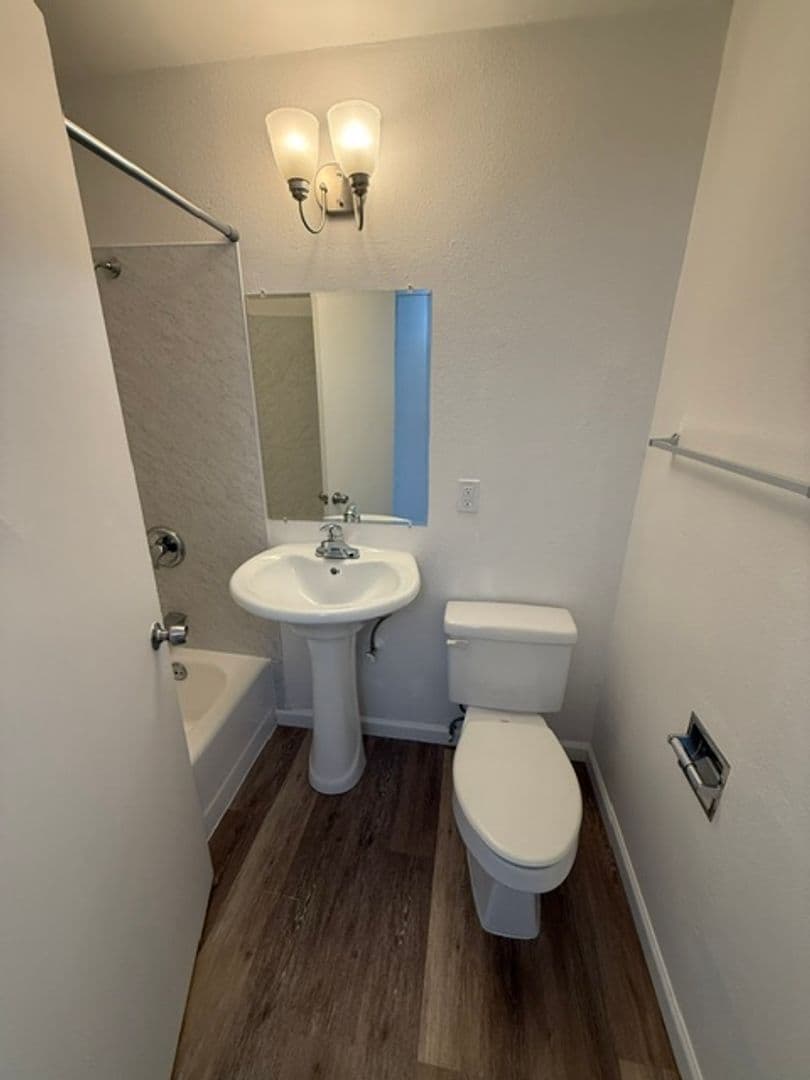 301 Apartments 10 of 12