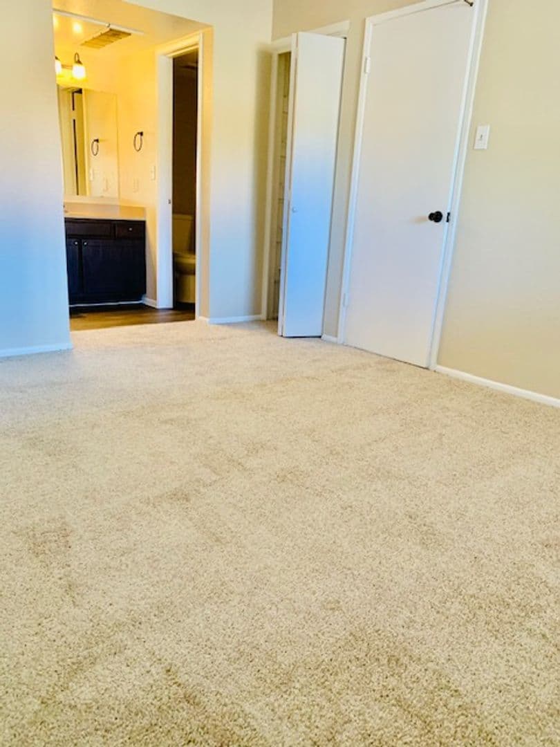 Desert Springs Apartments 31 of 47