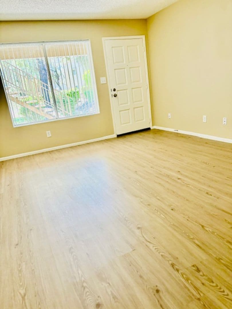 Desert Springs Apartments 43 of 45