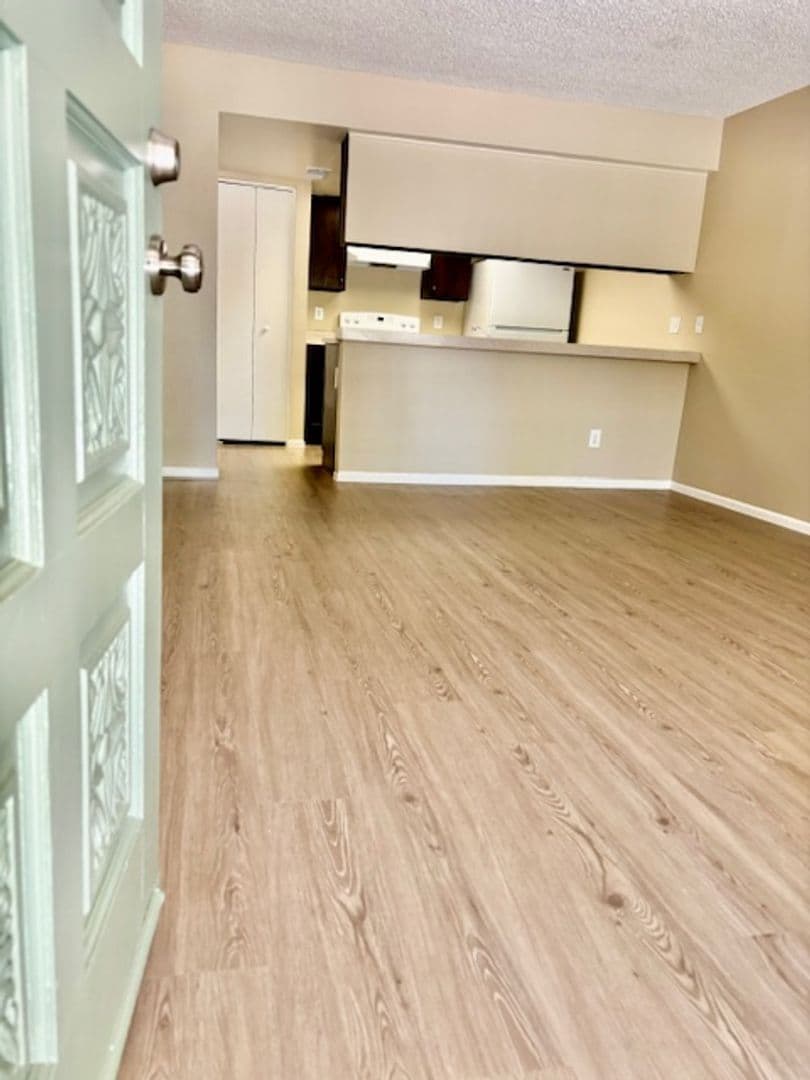 Desert Springs Apartments 1 of 45
