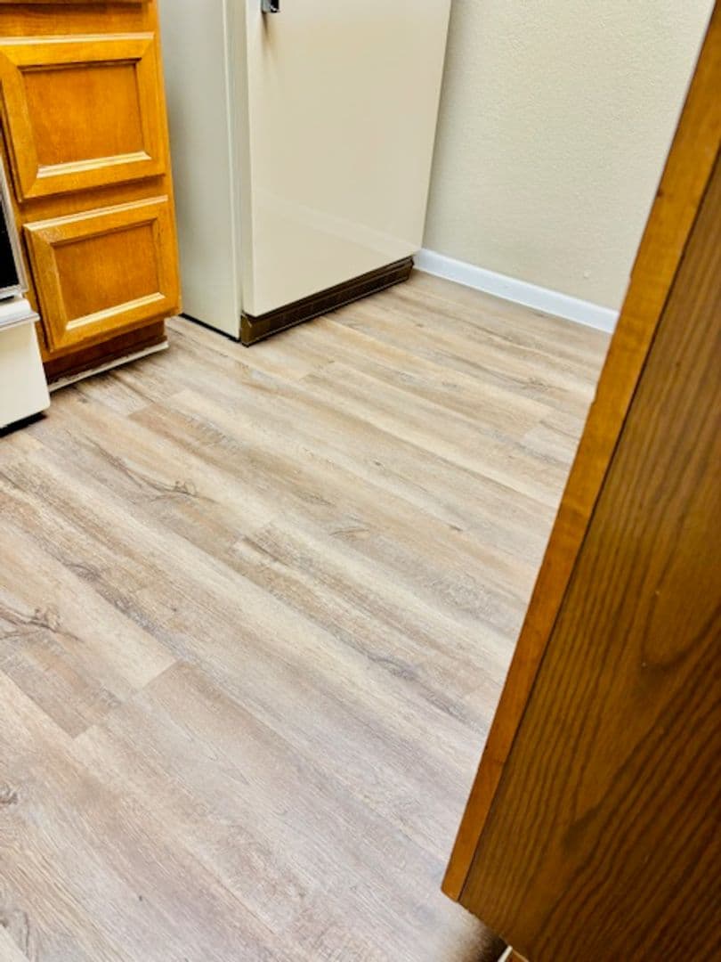Desert Springs Apartments 49 of 52