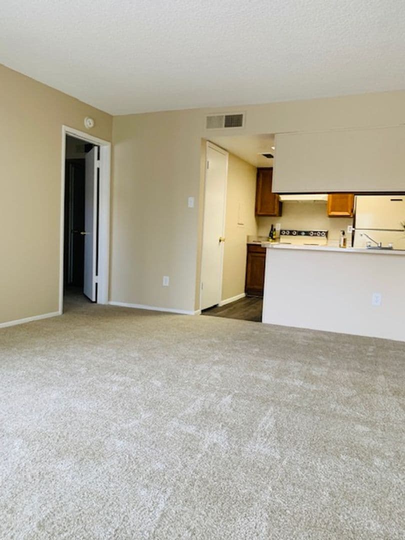 Desert Springs Apartments 21 of 43