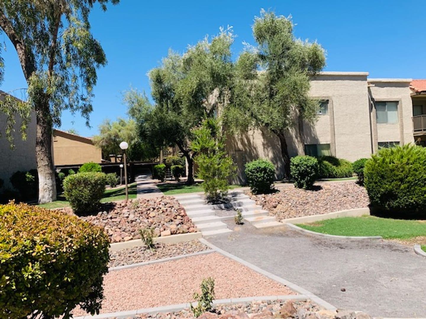 Desert Springs Apartments 24 of 38