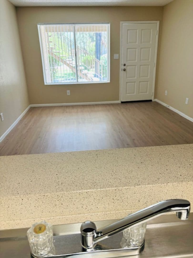 Desert Springs Apartments 42 of 45