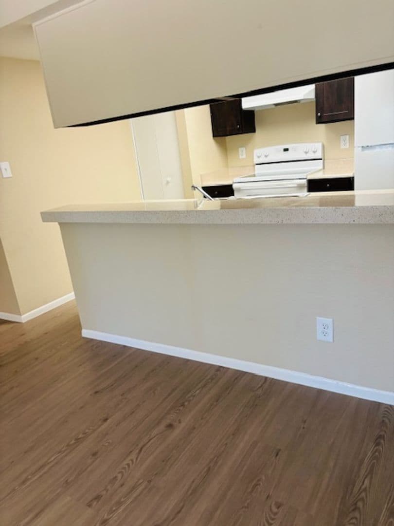 Desert Springs Apartments 55 of 61