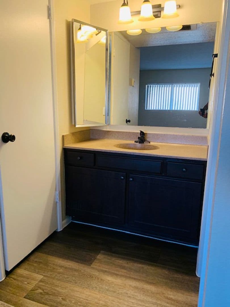 Desert Springs Apartments 24 of 47