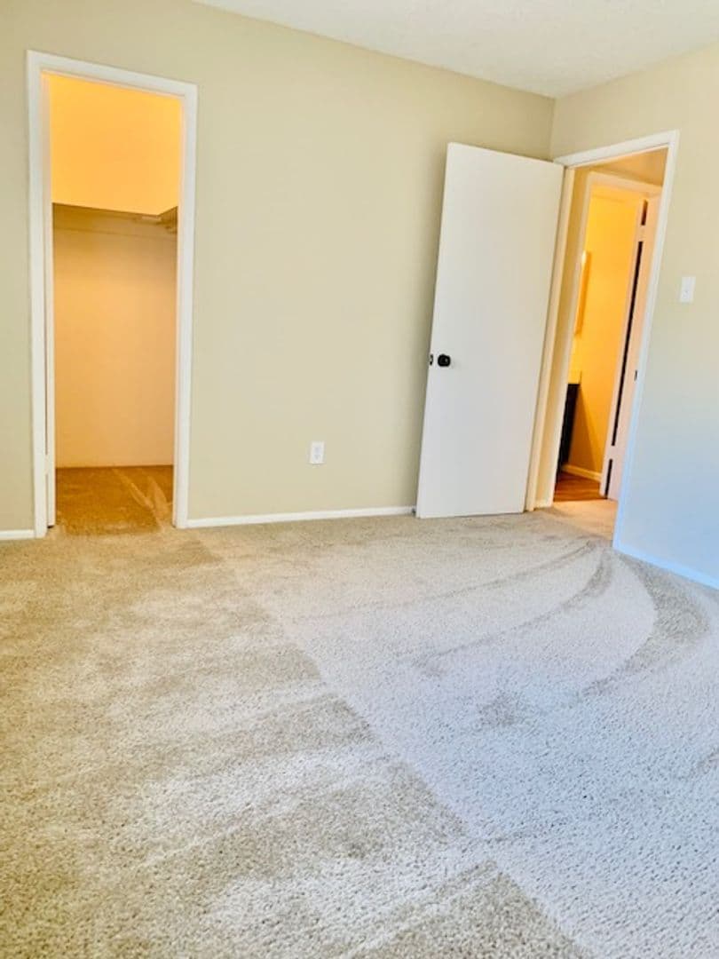Desert Springs Apartments 24 of 63