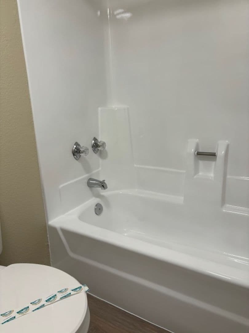 Desert Springs Apartments 31 of 37