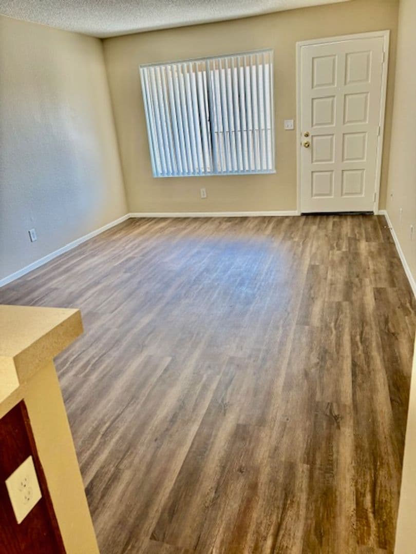Desert Springs Apartments 32 of 47