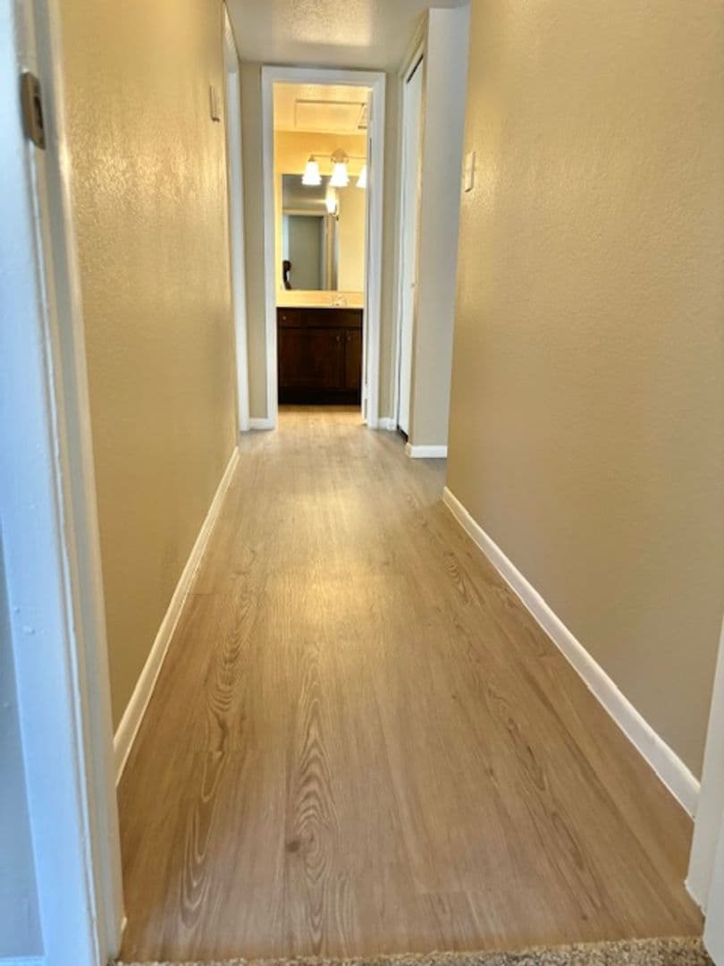 Desert Springs Apartments 32 of 63