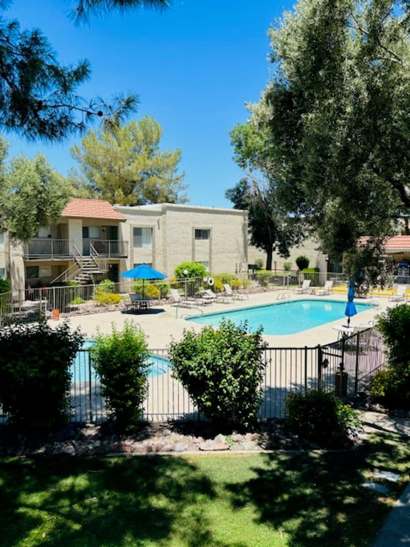 Desert Springs Apartments 34 of 51