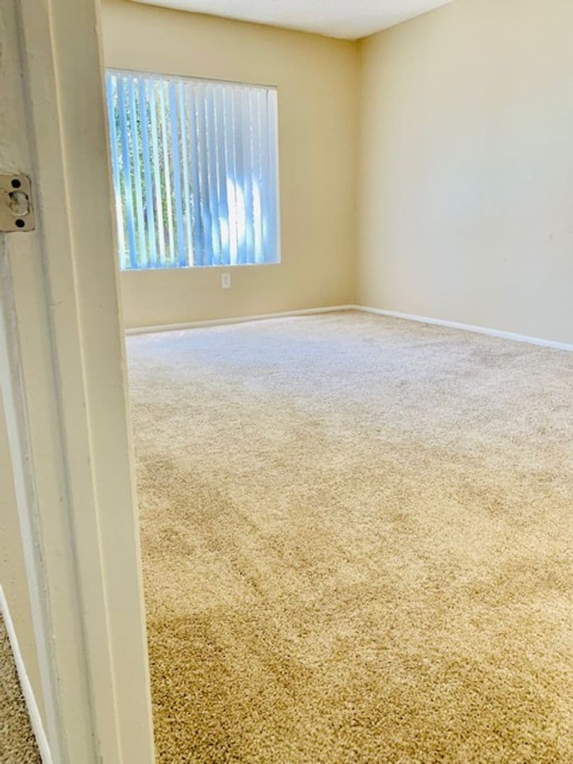 Desert Springs Apartments 5 of 43
