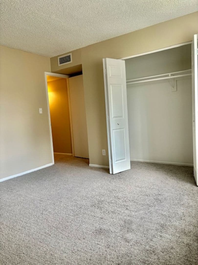 Desert Springs Apartments 20 of 64